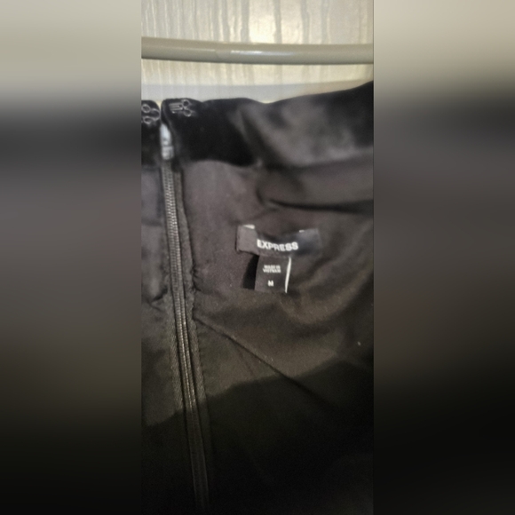 Express Velvet Off The Shoulder Faux Double Breasted Top Size M - Picture 7 of 11